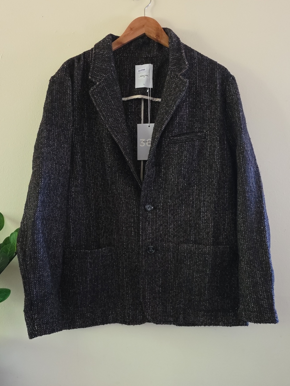 PERCIVAL BNWT Men's Harringbone Buttom Front Blazer - L ($425 CAD)